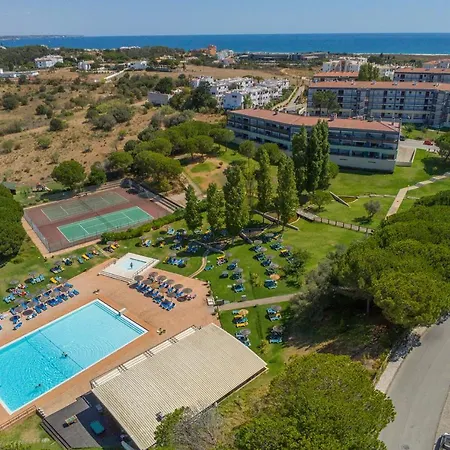 B46 - Marinapark With Seaview